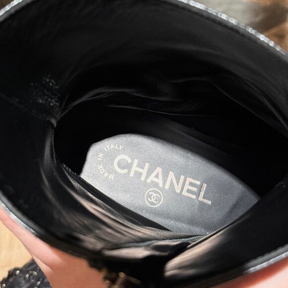 Chanel 2018 Grey Leather Chain Accent CC Logo Flat Ankle Boots - Picture 13 of 14